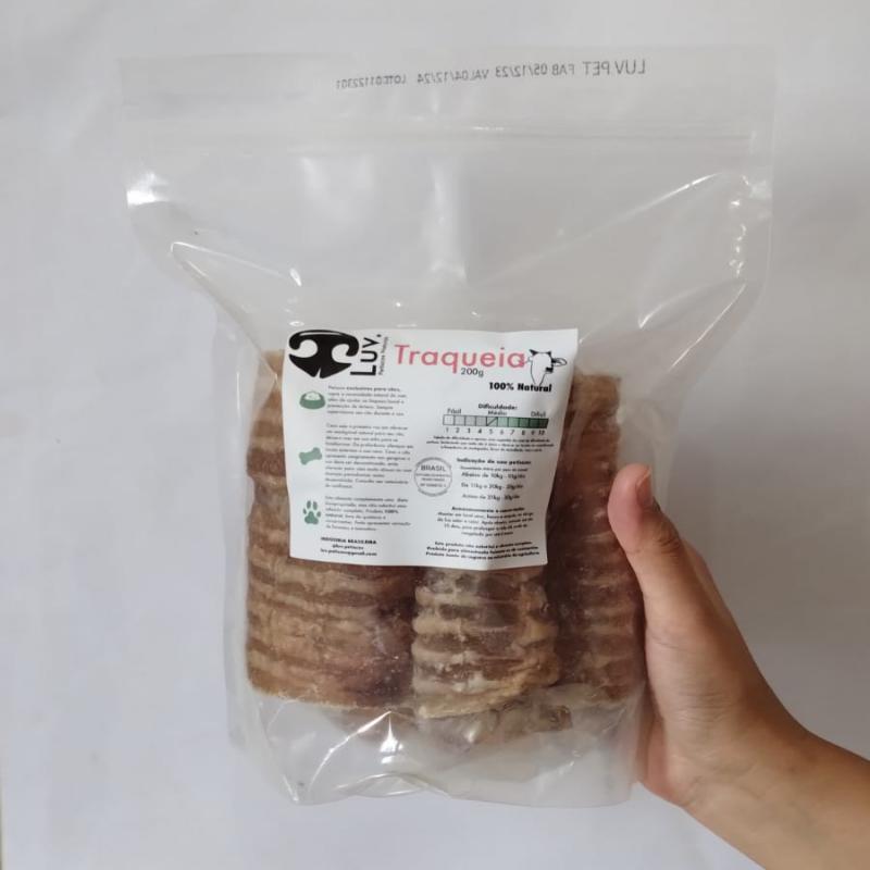 Traqueia Bovina 200g - LUV | comida pra cachorro | pestisco desidratado | mastigáveis | alimentação natural | comida para adestramento | treino | mordedor | Bandit Pet Store | @bandit.p.store