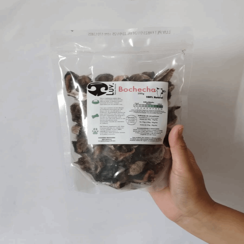 Bochecha Bovina 200g - LUV | comida pra cachorro | pestisco desidratado | mastigáveis | alimentação natural | comida para adestramento | treino | mordedor | Bandit Pet Store | @bandit.p.store